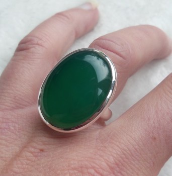 Zilveren ring gezet met groene Onyx ring maat 17.3 mm
