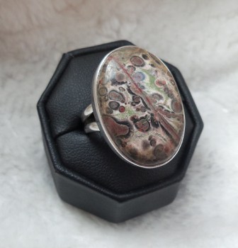 Zilveren ring gezet met Luipaard Jaspis maat 18 mm
