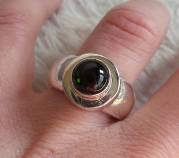 Zilveren ring gezet met ronde groene Toermalijn 18 mm