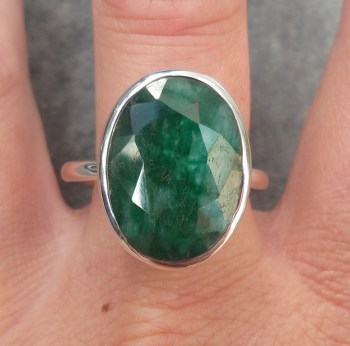 Zilveren ring gezet met ovale facet Emerald 19.7 mm