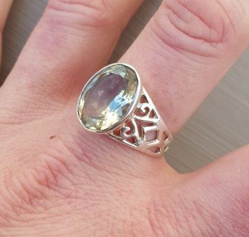 Zilveren ring gezet met ovale groene Amethist 19 mm