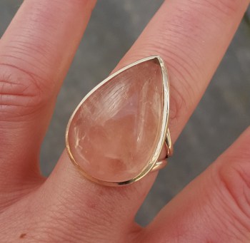 Zilveren ring gezet met druppelvormige cabochon Rozenkwarts 19 m