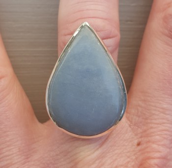 Zilveren ring gezet met druppelvormige Angeliet ring maat 17.5 m