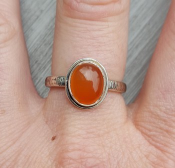 Zilveren ring gezet met ovale cabochon geslepen Carneool 19