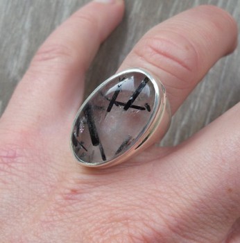 Zilveren ring met zwarte Rutielkwarts ring maat 17 mm