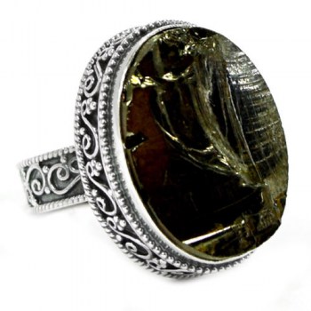Zilveren ring met Shungiet gezet in bewerkte setting 17.7 mm