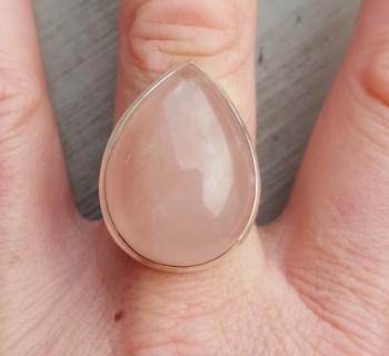 Zilveren ring met brede druppelvormige cabochon Rozenkwarts 19 m