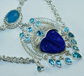 Zilveren ketting gezicht uit Lapis Lazuli en Chalcedoon